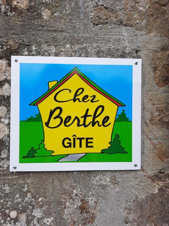 Gite Chez Berthe Pontfarcy Exterior foto